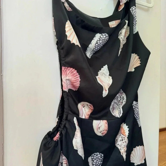 NWT Show Me Your MuMu Kenz Mini Dress Seashell Mini Black Satin Medium - Picture 11 of 17